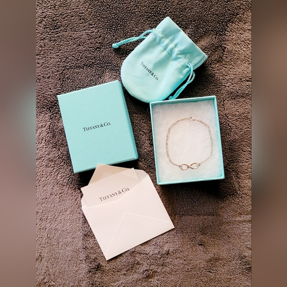 Tiffany & Co, 925 Silver Infinity bracelet, size S Authentic - Picture 10 of 10